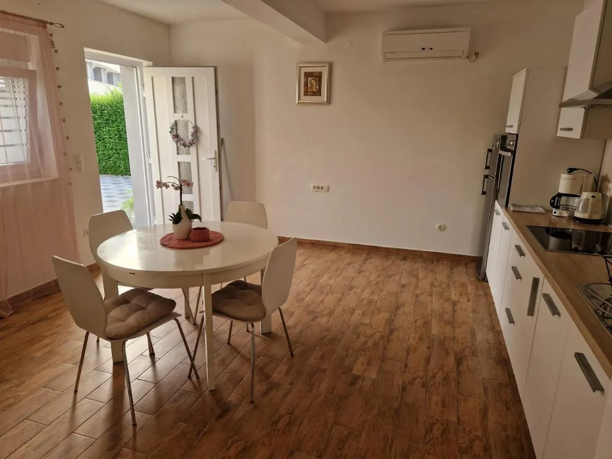 Apartment Dome Biograd Na Moru