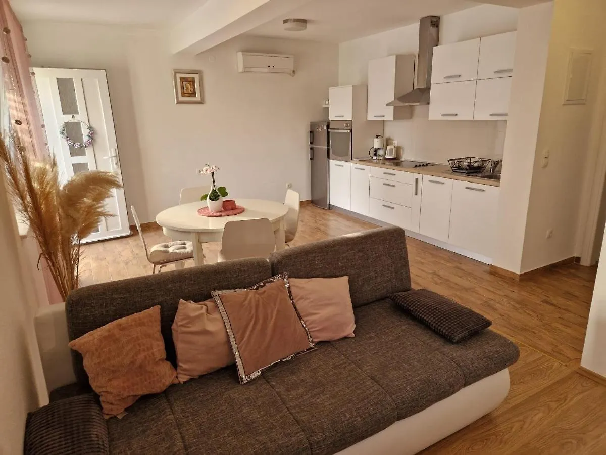 Apartment Dome Biograd Na Moru Croatia